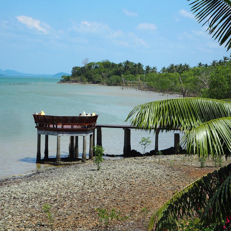 The Blue Sky Resort @ Ranong Extérieur photo
